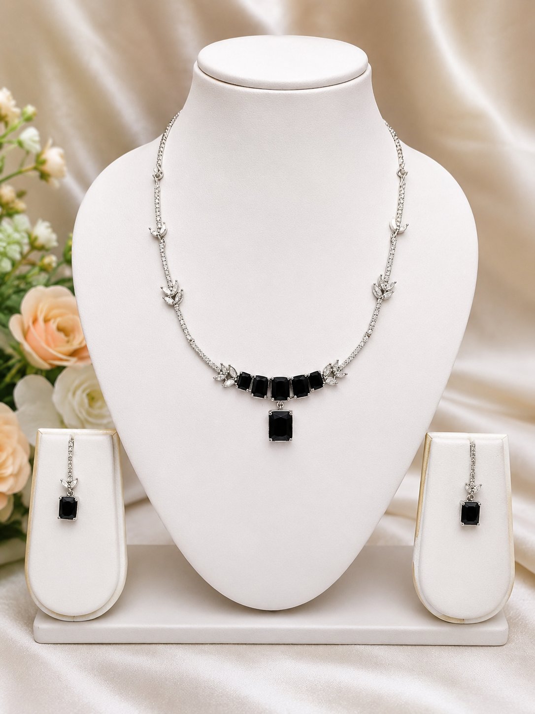 Black Stone Necklace Set