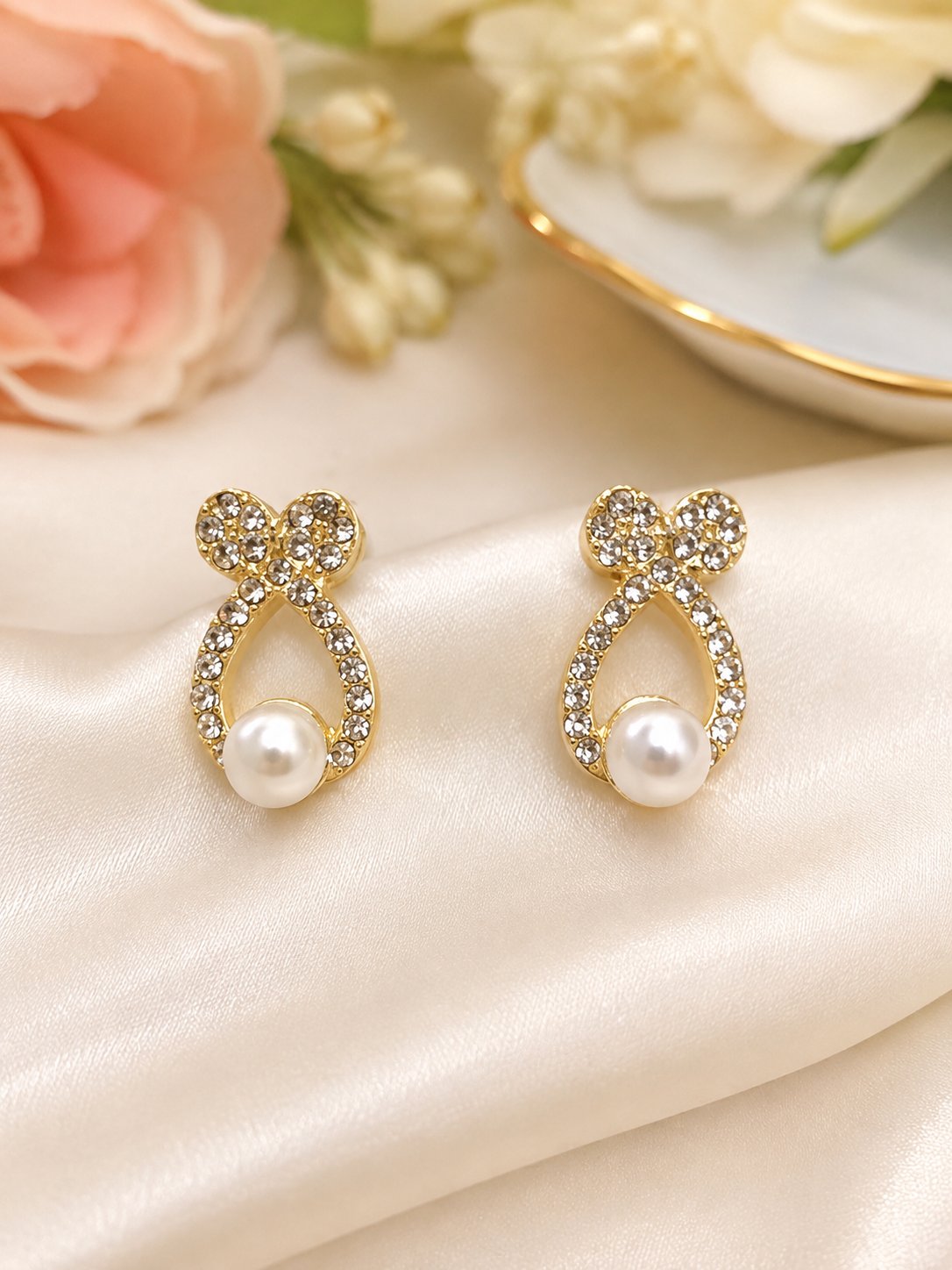 Pearl and Crystal Stud Earrings