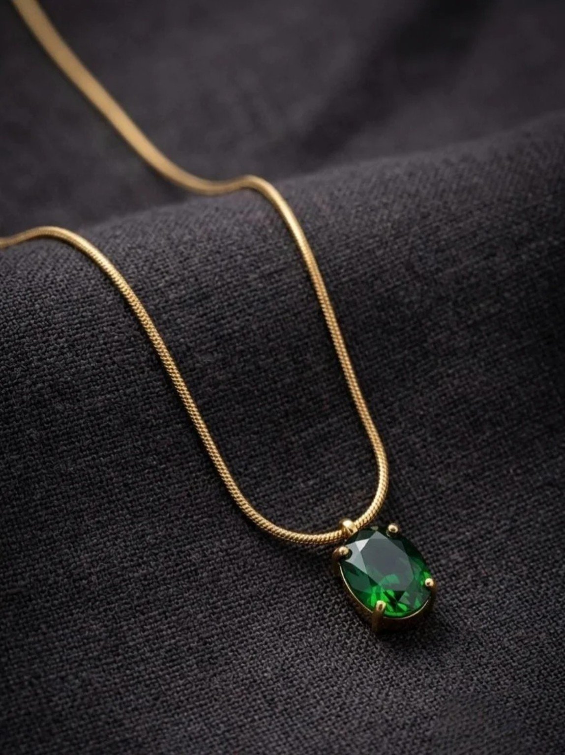 Emerald Solitaire Pendant Necklace