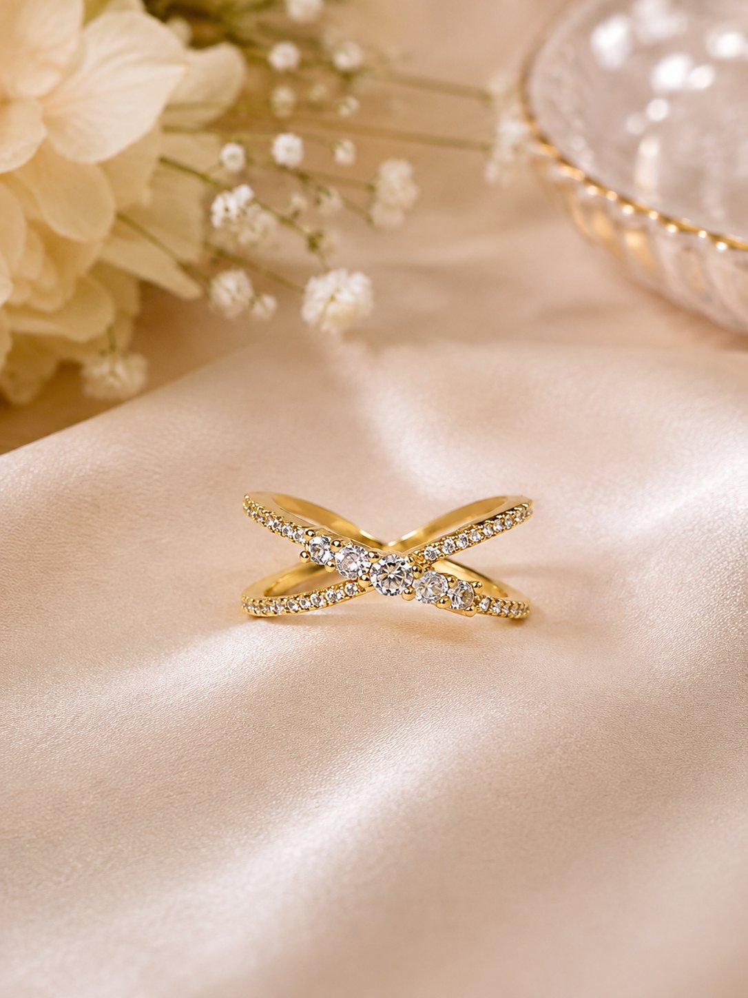 Sparkling Crossover Ring